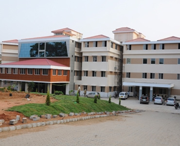 http://demo.sdmesociety.in/veerendrahegde/wp-content/uploads/2022/07/sdm_hospital_ujire.jpg