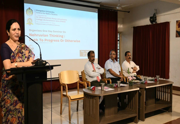 4-Seminar-collaboration-with-Nehru-study-centre