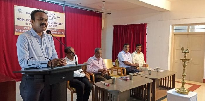 Economics-Gal-4-768x345