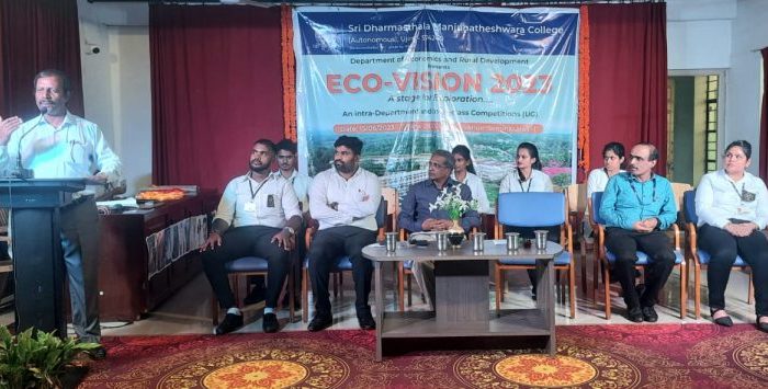 Economics-Gal-7-768x355